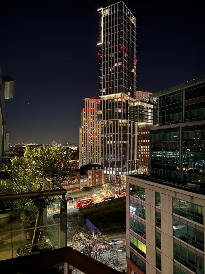 St George Wharf Apartment London Exterior photo